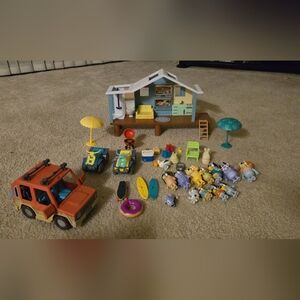 Bluey Playset with House and Vehicles